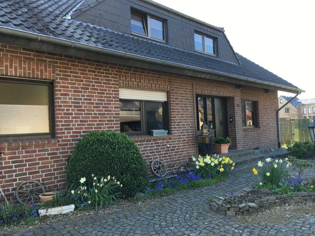 Ferienwohnung Niederrhein-Oase Kevelaer Exterior photo